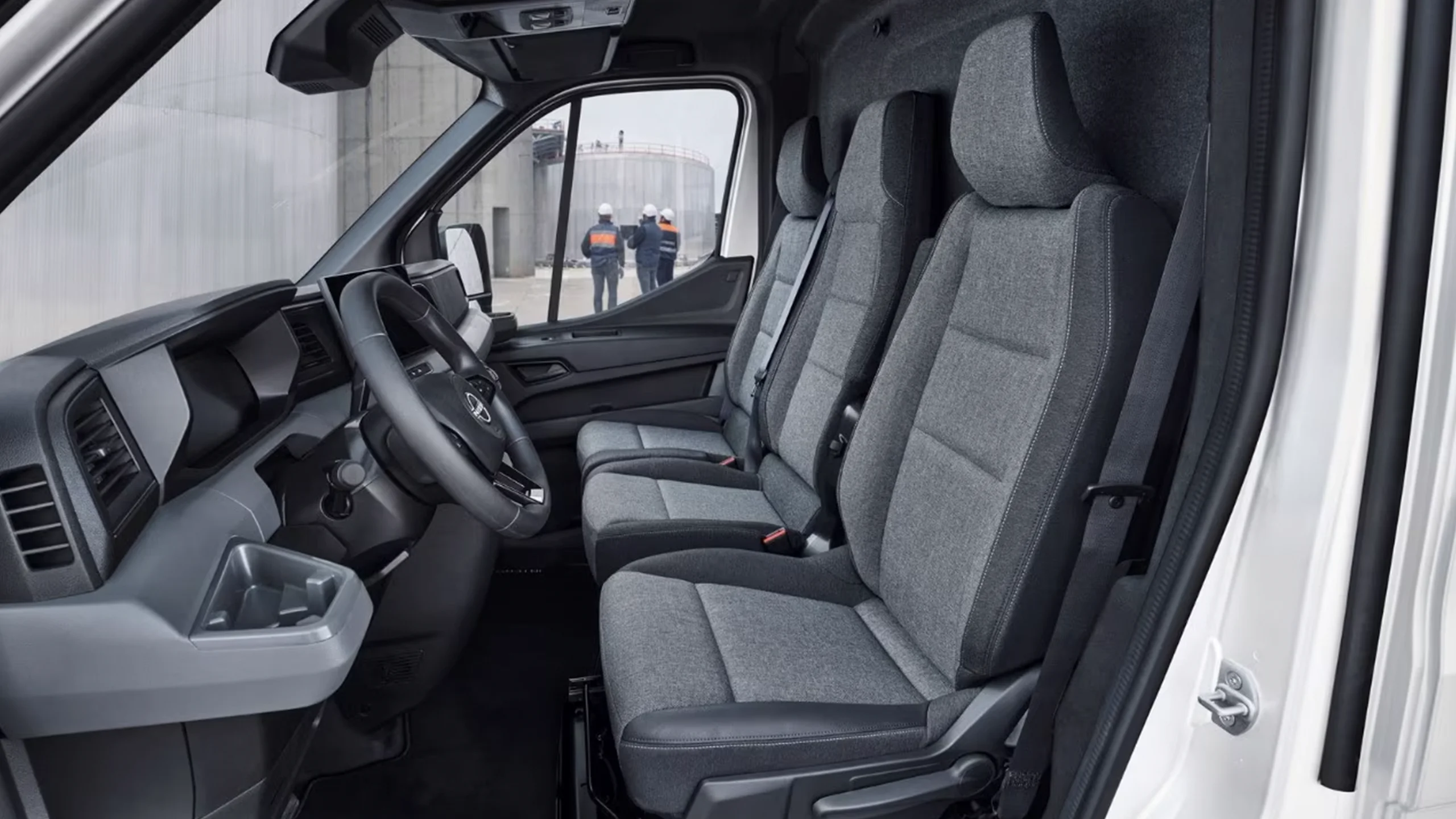 Foto interiéru vozu Nissan Interstar
