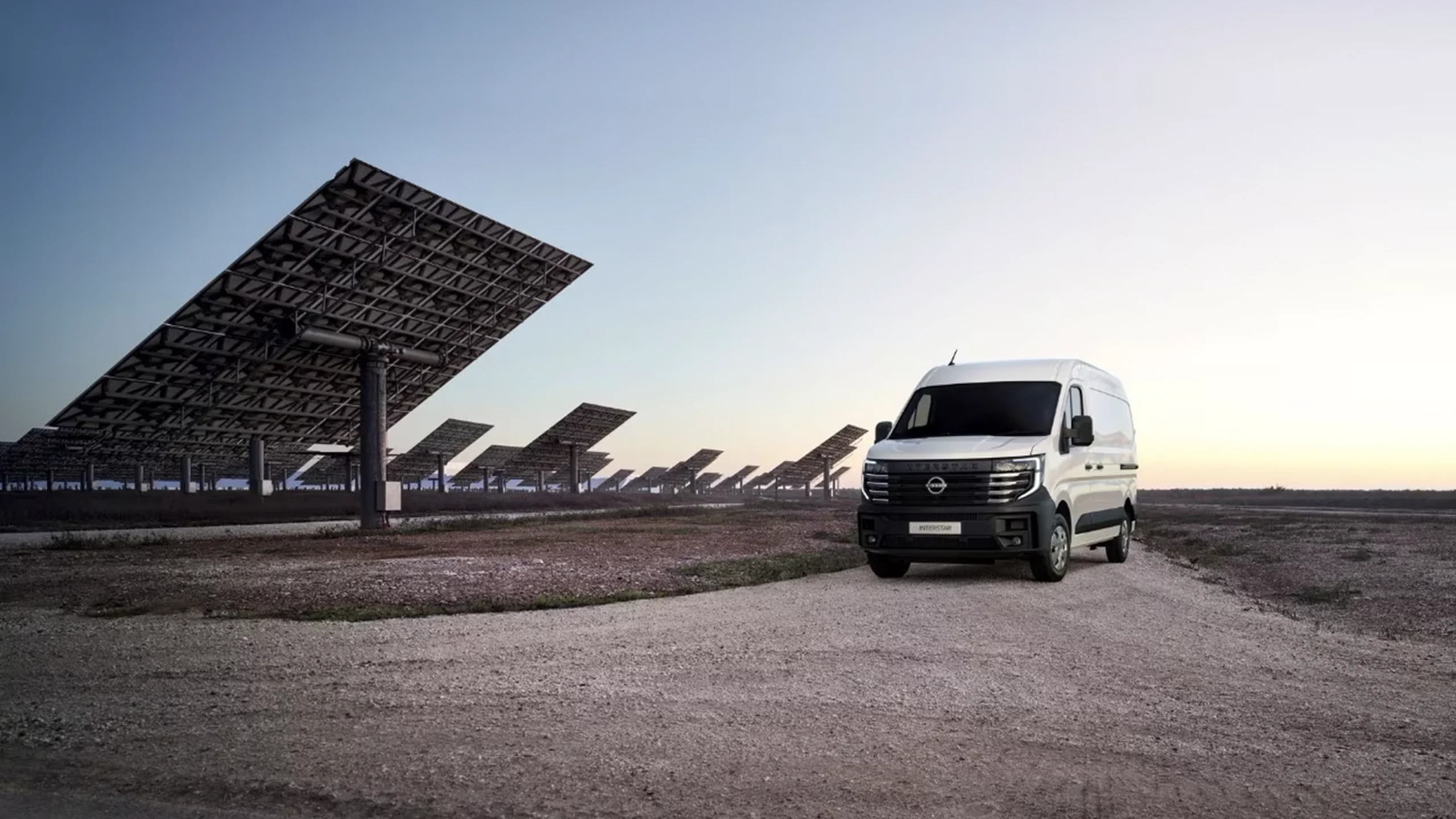 Nissan Interstar